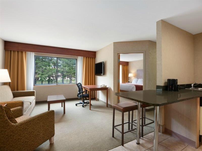 Ramada By Wyndham Toms River Zewnętrze zdjęcie